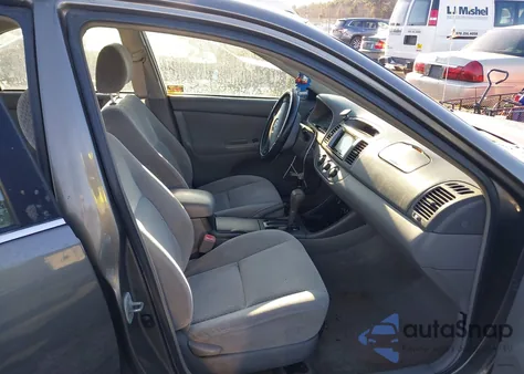 2004 Toyota Camry Le from USA, damaged, VIN 4T1BE32K74U810441